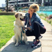 Ceylan kemudian berhasil kabur di 2017. Setelah empat tahun bebas dari sekte Harun Yahya, wanita berambut pendek itu kini merasa hidupnya lebih bermakna dan bahagia.  Foto: dok. Instagram