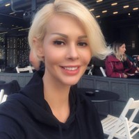 Apakah orang bisa dikatakan sebagai bebas jika mereka tidak diizinkan ke toko untuk belanja selama 20 tahun? Jika mereka tidak bisa pergi sendiri untuk beli obat di apotek? Jika mereka bahkan tidak tahu Lira Turki (mata uang Turki) bentuknya telah berubah sejak bertahun-tahun lalu? tulis Ceylan di Instagramnya.  Foto: dok. Instagram