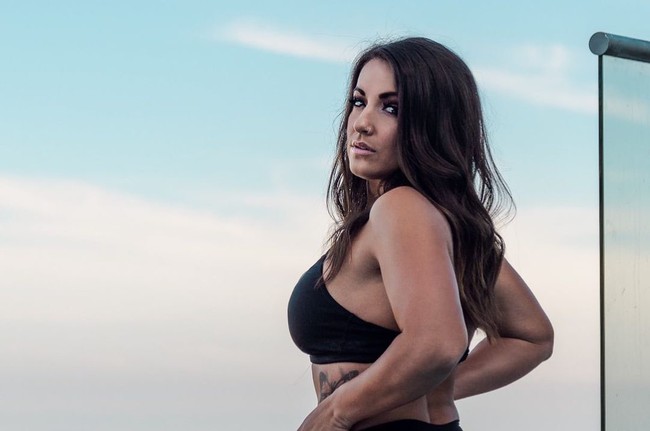 Bagi Courtney, pekerjaannya ini juga menjadi wadah untuk mengajak para wanita agar tak malu mengekspresikan seksualitasnya. Para wanita sudah terlalu lama dipermalukan karena hal tersebut, kata perempuan yang juga membuat sebuah kelas khusus untuk pemberdayaan wanita. (Foto: Instagram/@courtneytillia)