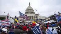 House of Representatives (HOR) atau DPR AS mulai mempertimbangkan pemakzulan kedua Donald Trump. Ia secara resmi dituduh menghasut pemberontakan dan penyerbuan para pendukungnya di gedung parlemen, Capitol Hill, Rabu (6/1/2021) lalu. AP Photo/Jose Luis Magana   House of Representatives (HOR) atau DPR AS mulai mempertimbangkan pemakzulan kedua Donald Trump. Ia secara resmi dituduh menghasut pemberontakan dan penyerbuan para pendukungnya di gedung parlemen, Capitol Hill, Rabu (6/1/2021) lalu. AP Photo/Jose Luis Magana