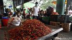 Harga Cabai Makin Ganas di Pasar Kramat Jati