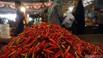 Harga Cabai Makin Ganas di Pasar Kramat Jati