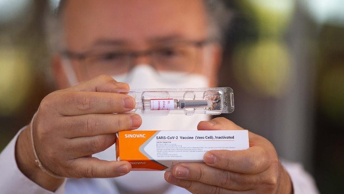 Ini Negara-negara Pemakai Vaksin Sinovac Buatan China Indonesia memulai program vaksin Sinovac untuk mengatasi pandemi COVID-19. Selain Indonesia, negara-negara ini juga menggunakan vaksin buatan China tersebut.