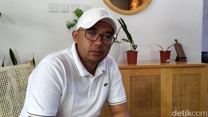 Ini sosok warga Garut yang barter rumahnya dengan tanaman hias