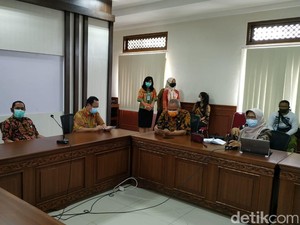 11 Tokoh Jadi Penerima Vaksin Pertama di Solo, Gibran-FX Rudy Tak Termasuk