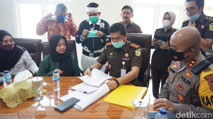 Kejari Demak setop proses hukum anak, A (19), yang polisikan ibu kandungnya, S (36), Rabu (13/1/2021).