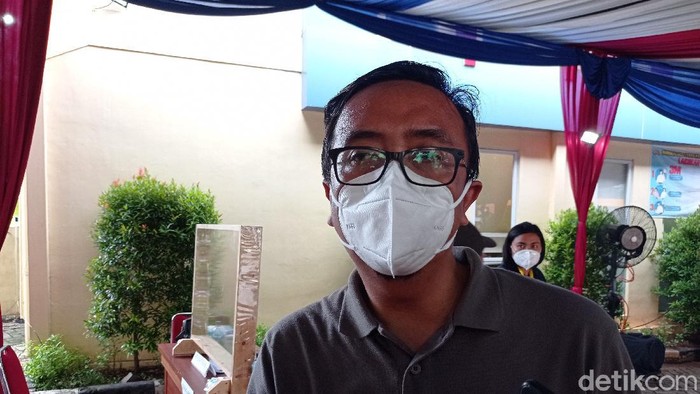 Keluarga Beben Sofyan dan Razanah, korban jatuhnya pesawat Sriwijaya Air SJ182 (Sachril Agustin Berutu/detikcom).