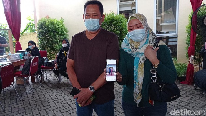 Keluarga korban Sriwijaya Air Okky Bisma.