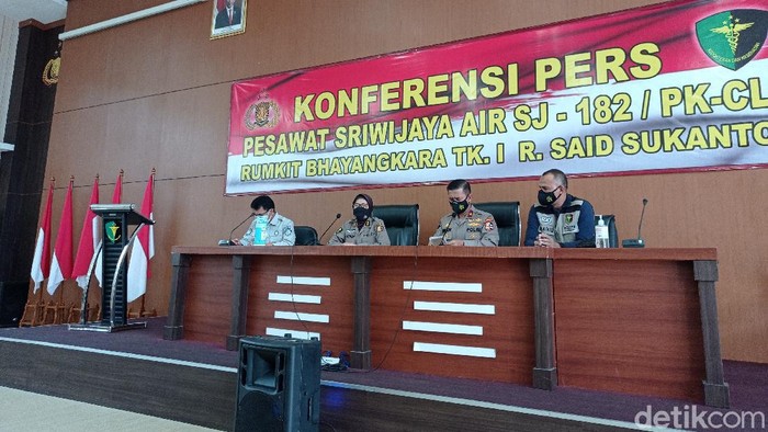 Konpers Karonpenmas Divisi Humas Polri di RS Polri