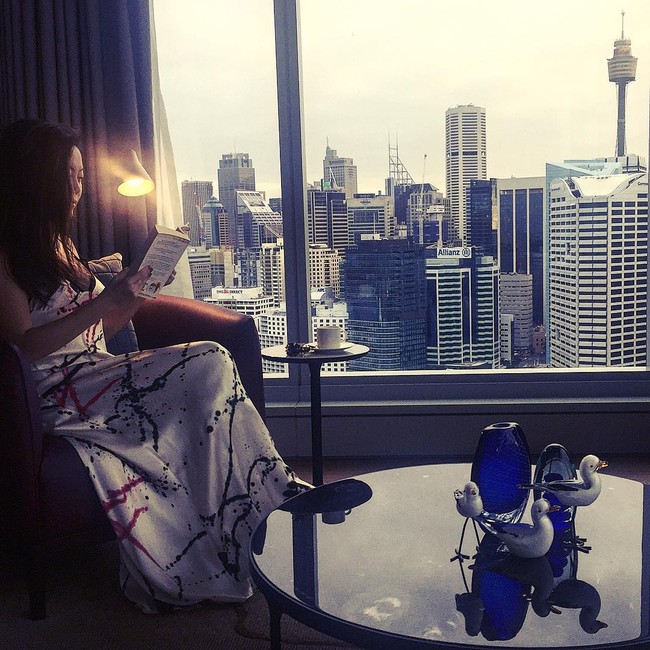 Luo Lili merupakan sosok yang cukup dikenal. Ia merupakan anak satu-satunya dari ibu pengusaha real estate yang memiliki beberapa proyek pengembangan di China. Foto: Instagram @lili3luo