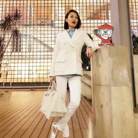 Laporan terbaru mengatakan jika sebelumnya Luo Lili berharap bisa menikah dengan pacarnya ketika tahu ia mengandung anak merka. Namun pacar Luo Lili dikatakan belum setuju karena belum siap. Foto: Instagram @lili3luo