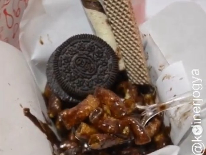 makaroni cokelat dan oreo Makaroni Campur Cokelat dan Oreo