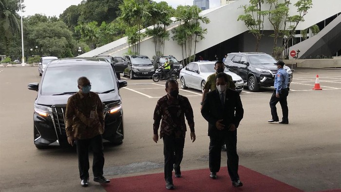 Mensesneg Pratikno ke DPR