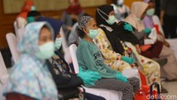 Masyarakat terpinggirkan di Ibu Kota ini terbilang cukup banyak, sehingga menjadi tugas dan PR bagi pemerintah daerah maupun Pusat untuk mengatasinya.
