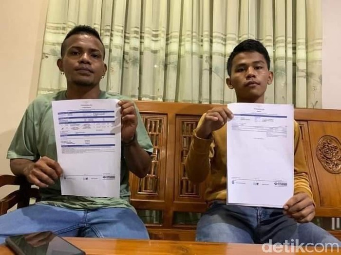 Paulus Yulius Kollo dan Indra Wibowo batal menumpangi pesawat Sriwijaya Air nomor penerbangan SJ182 karena biaya tes usap mahal (Adi Saputro/detikcom)