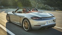 Dikatakan edisi terbatas Porsche ini akan dikirim ke tangan konsumen pada musim semi tahun ini. Edisi terbatas ini akan dilepas dengan harga 72.760 poundsterling atau sekitar Rp 1,4 miliaran. Foto: Pool (Autocar)