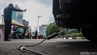 Uji emisi ini tidak dipungut biasaya alias gratis.