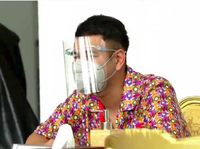 Raffi Ahmad divaksin COVID-19
