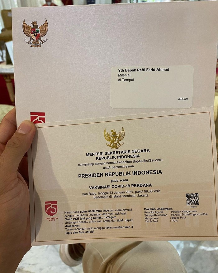 Raffi Ahmad divaksin Raffi Ahmad divaksin