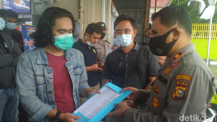 Raja Adil Siregar