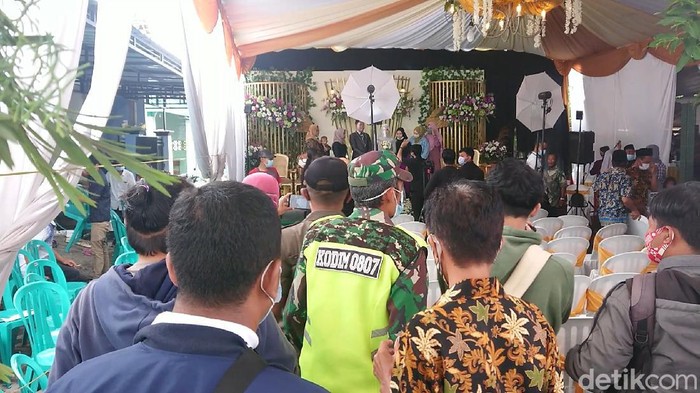 Satgas COVID-19 Tulungagung Bubarkan Hajatan