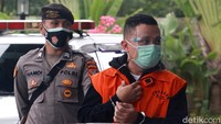 Dalam kasus ini KPK menetapkan 5 tersangka yakni Mensos Juliari Peter Batubara, Pejabat Pembuat Komitmen Kemensos Matheus Joko Santoso, Pejabat Pembuat Komitmen Kemensos Adi Wahyono,  Ardian I M dan Harry Sidabuke. Ardian dan Harry merupakan pihak swasta yang diketahui bertindak sebagai pemberi suap.