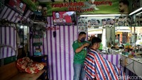 Momen vaksinasi perdana di Indonesia ini menyedot atensi publik.