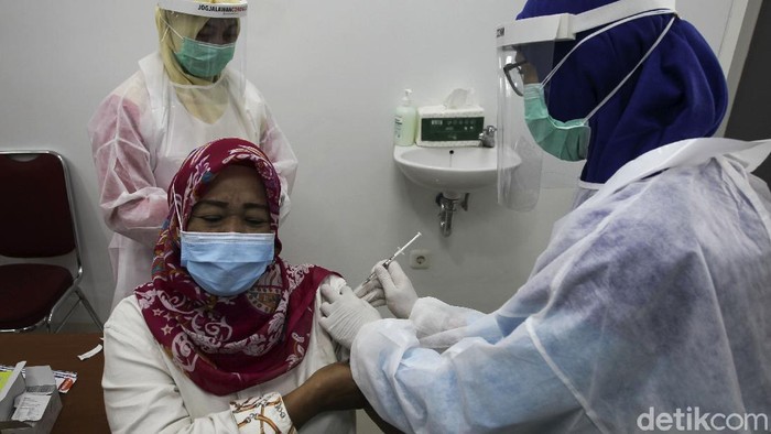 Usai Disuntik Vaksin Corona Sinovac, Butuh Berapa Lama Kekebalan Tubuh Terbentuk?