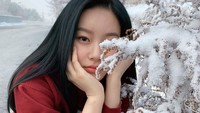 Lalu dia juga main di Hotel Del Luna bareng IU, Yeo Jin Goo, dan Lee Do Hyun. (Foto: dok. Instagram @youna_1997) 