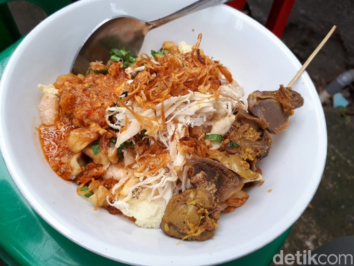 Bubur Ayam Argo Jati Ludes 200 Mangkuk dalam 4 Jam, Omzetnya Rp 3 Juta! Bubur Ayam Argo Jati Ludes 200 Mangkuk dalam 4 Jam, Omzetnya Rp 3 Juta!