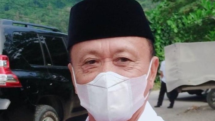 Bupati Mamuju Tengah, Aras Tammauni (Istimewa)