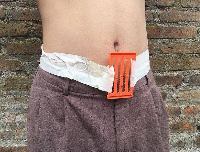 Ada-ada saja memang ulah netizen. Kalau ikat pinggangnya seperti ini mah kena keringat saja udah auto sobek deh.. Foto: Instagram/@galihjohar