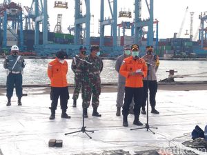 Evakuasi Sriwijaya Air, Pencarian dari Udara Diperluas