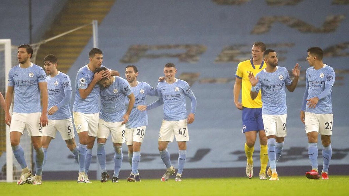 Selebrasi pelukan Manchester City dikritik (AP/Martin Rickett)