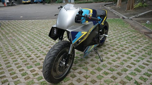 Motor listrik BL-SEV01 genre sport cafe racer rancangan Universitas Budi Luhur diperkenalkan pada Kamis (14/1).