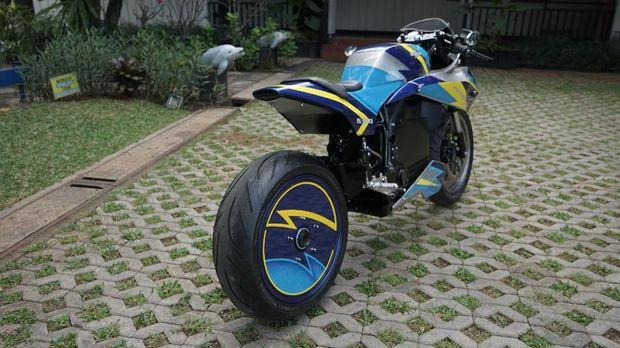 Motor sport listrik buatan Universitas Budi Luhur, BL-SEV01
