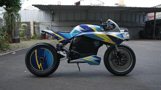 Motor sport listrik buatan Universitas Budi Luhur, BL-SEV01