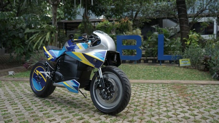 Motor sport listrik buatan Universitas Budi Luhur, BL-SEV01
