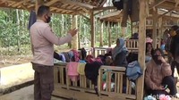 Kapolsek Cibugel, AKP Idan Wahyudin mengatakan, pihaknya bersama satgas COVID-19 Kecamatan Cibugel akan terus memantau seluruh objek wisata, terutama Balong Geulis. Mereka akan terus melakukan koordinasi dengan seluruh pemilik tempat objek wisata, agar selalu patuh dan menerapkan protokol kesehatan yang sudah ditetapkan pemerintah.