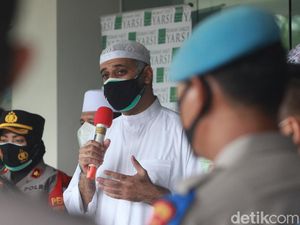 Adik Jelaskan Maksud Ucapan Syekh Ali Jaber Ingin Dimakamkan di Lombok