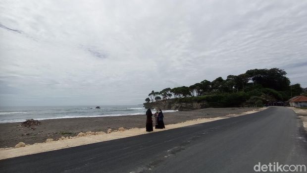 Spot Baru Pantai Batu Hiu Pangandaran