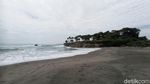 Foto: Pantai Batu Hiu Pangandaran Punya Spot Instagramable Baru