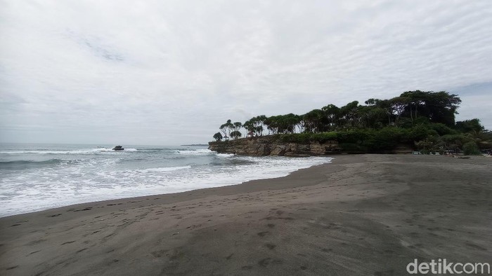 Spot Baru Pantai Batu Hiu Pangandaran