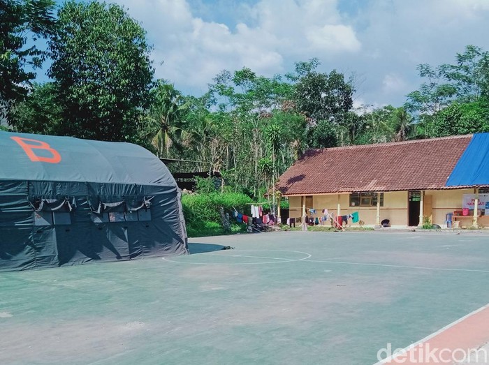 Tempat Evakuasi Warga Merapi di SDN 2 Balerante, Klaten