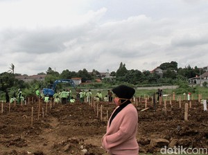 Seminggu Jadi Makam Jenazah COVID, TPU Srengseng Sawah Jaksel Sisa 60