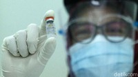 Dari ribuan dosis yang diterima Pemkot Bogor, sebanyak 1.150 dosis vaksin akan diberikan kepada tenaga kesehatan.