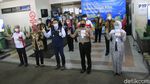 Ramai Gerakan Simbol V saat Vaksinasi Jabar, Apa Itu?