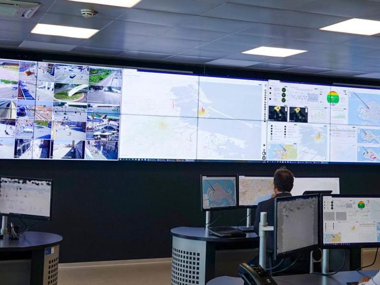 Venesia Pantau Pergerakan Wisatawan Lewat Layar Besar