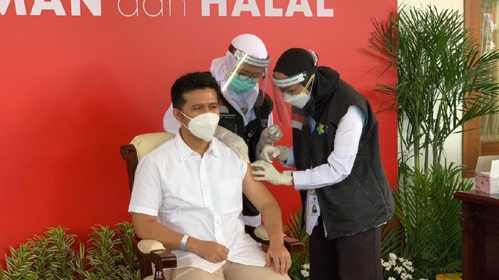 Wagub Jatim divaksin corona