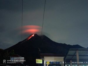 Lava Pijar Merapi Jadi Daya Tarik Wisata, BPPTKG Ingatkan Jarak Aman